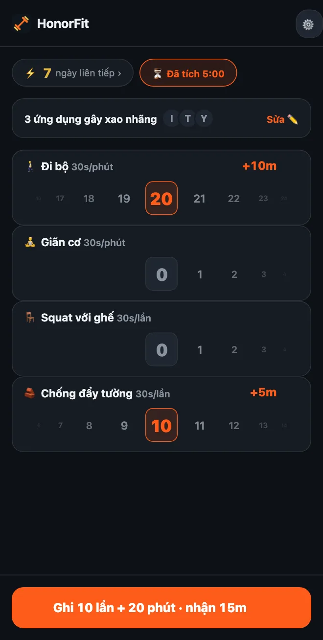Màn hình chính HonorFit với bánh xe Đi bộ và Giãn cơ tính theo phút, Squat với ghế và Chống đẩy tường tính theo lần; đi bộ 20 phút và 10 lần chống đẩy tường cộng lại thành nút Ghi 10 lần + 20 phút · nhận 15m